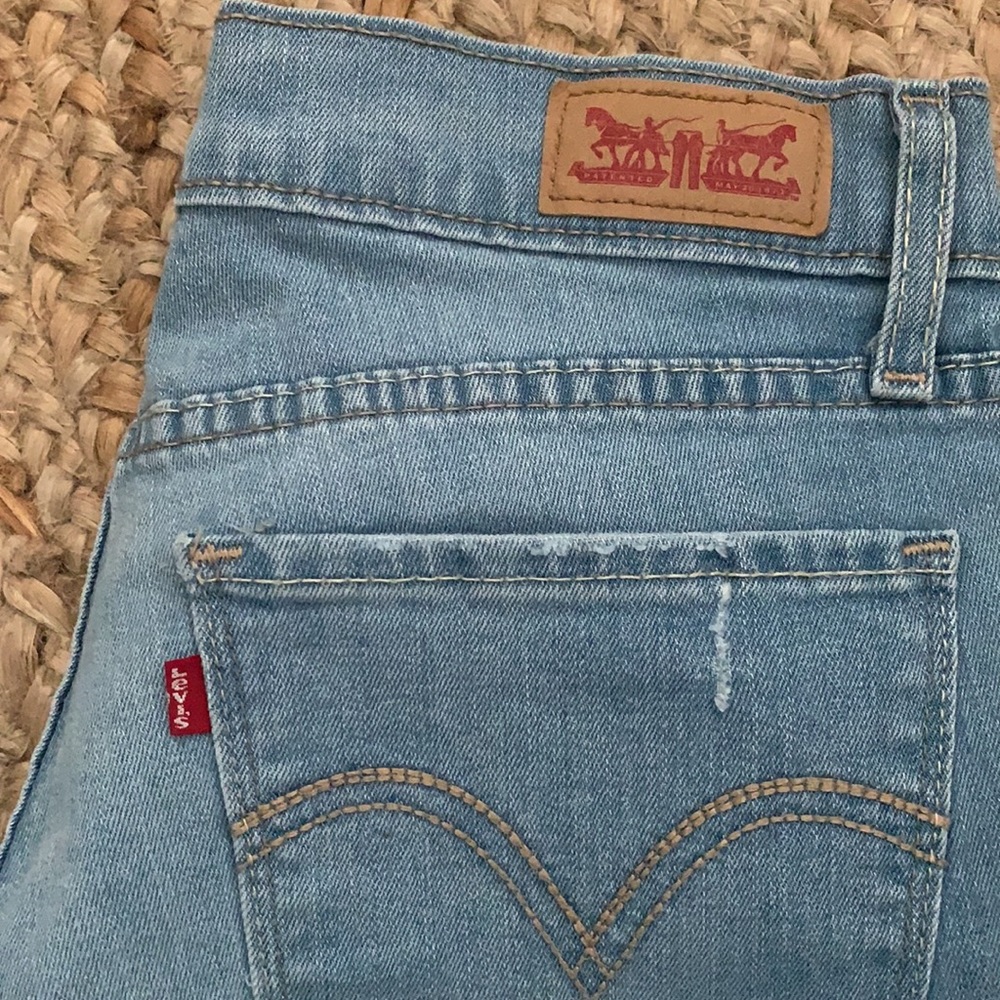 Levi’s 524 Skinny Jeans size 7